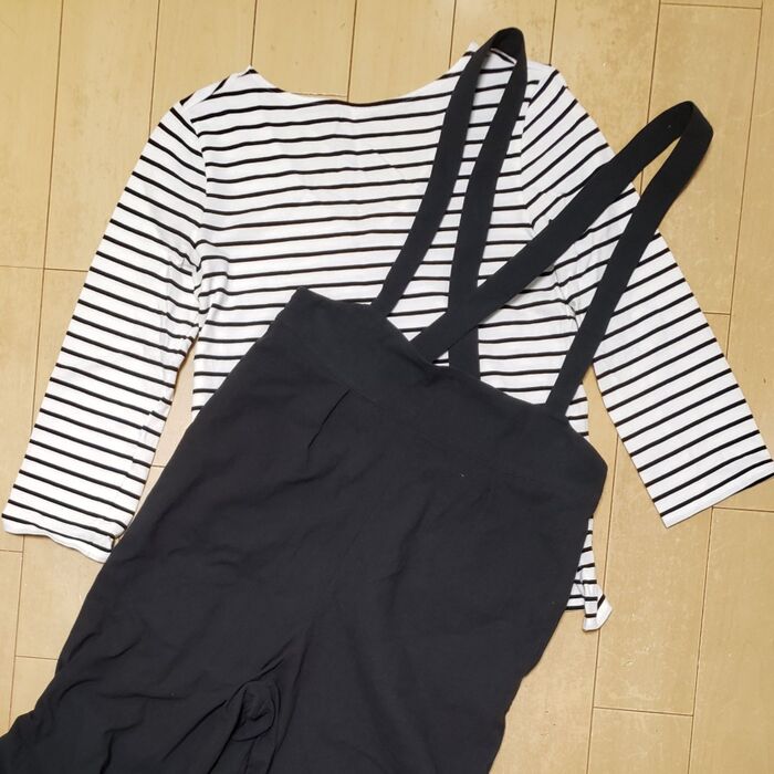 大人のサロペットコーデ