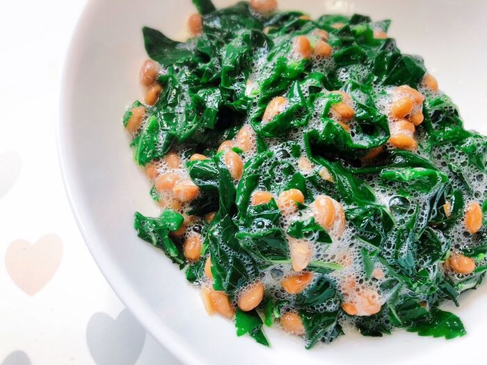 材料2つ〜モロヘイヤと納豆のネバネバあえ♡