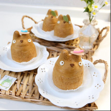 食べるのがもったいない!ジブリ公認「トトロのシュークリーム」