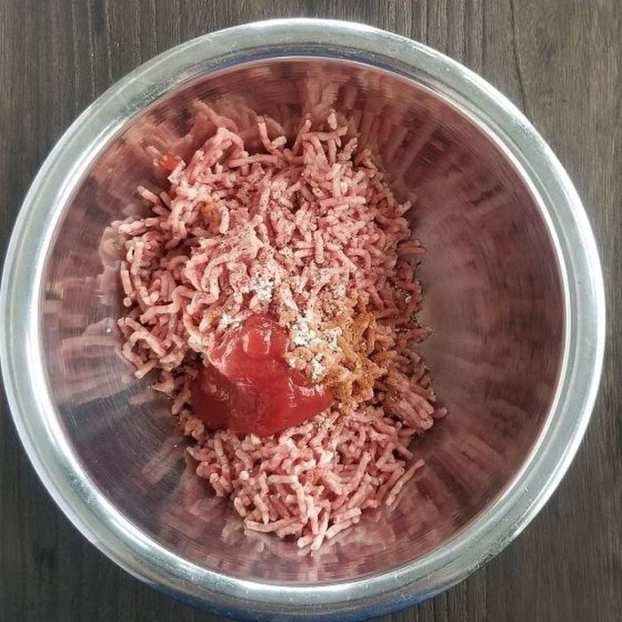 2.ハンバーグ種を作る