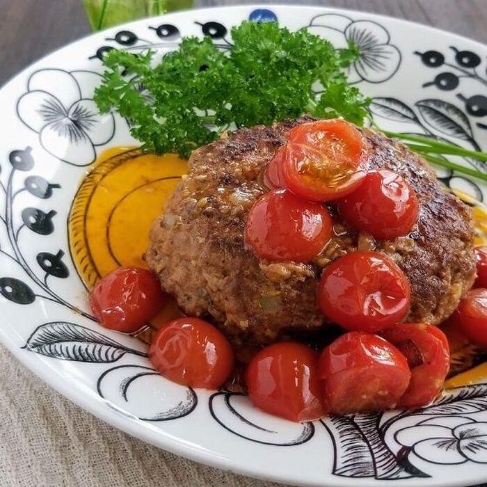 ビーフ100%♪【レシピ】ハンバーグ★チェリートマトソース