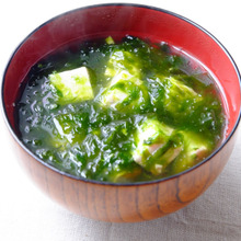 【くらし薬膳】沖縄料理で美味しく元気に!アーサ汁(アオサの澄まし汁)~夏の薬膳