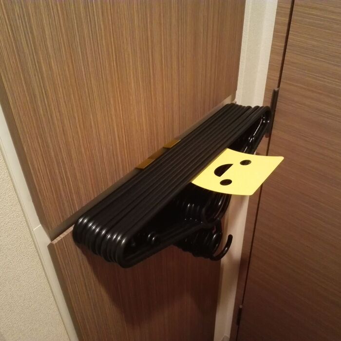 バラバラになりがちな「ハンガー収納」は これで🆗 3パターン