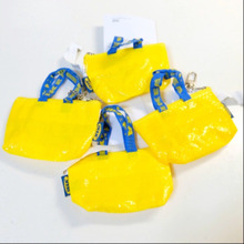 手のひらサイズのIKEAバッグ、原宿店限定はイエロー!