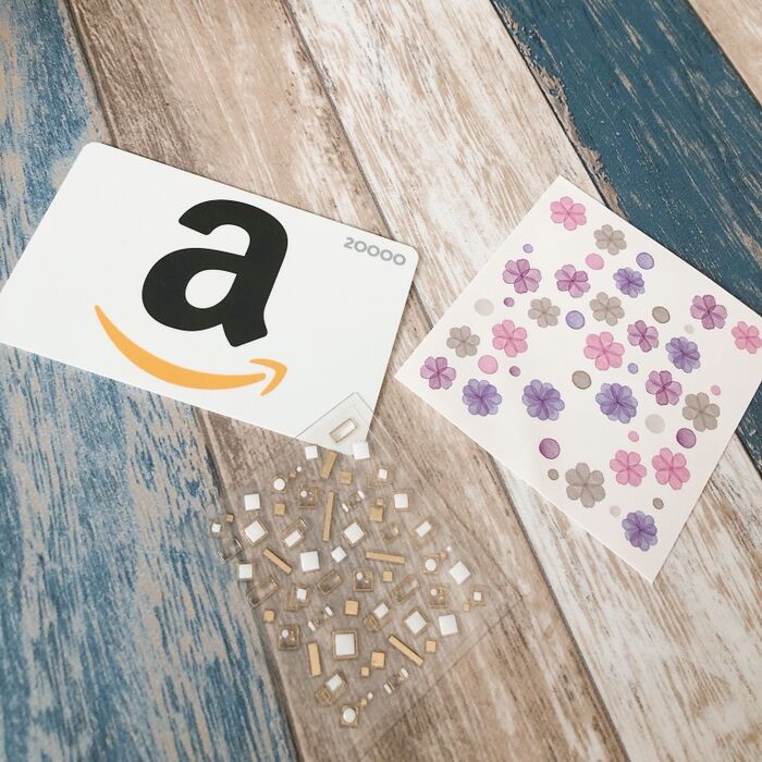 ネイルシールのサイズに注目