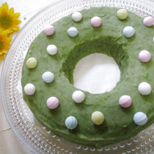 ひんやり美味しい夏おやつ♡レインボーラムネで水玉気分なずんだ餡ドーナツケーキ