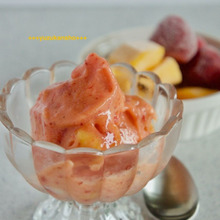 材料2つで贅沢・濃厚な味わい マンゴーといちごのアイス