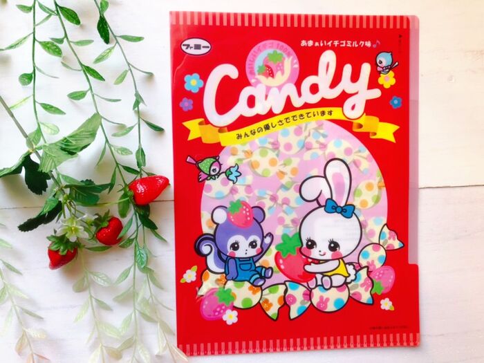 セリア♡思い出を入れたいレトロポップなクリアホルダー♡