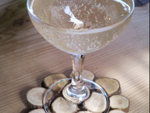 おうちカクテル♡ウォッカベースの梅酒ジンジャーレモン〜