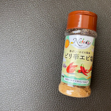 ピリッと辛くていい香り。カルディで購入した「ピリ辛エビ塩」
