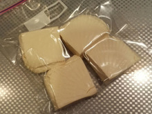 凍らせたお豆腐で、ヘルシー丼ぶり