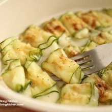 材料2つで幸せになれるおつまみ♡【レシピ】モッツァレラズッキーニ