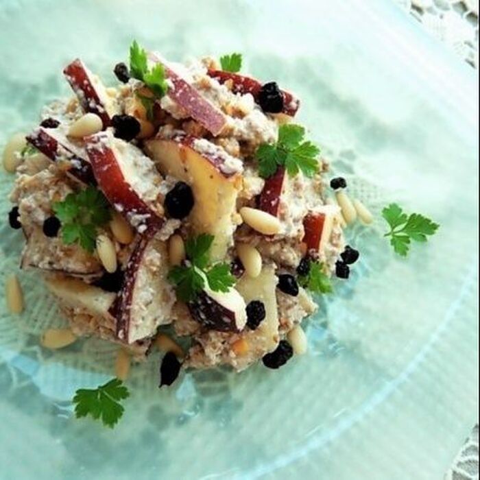 ワインにもあう!りんごと3種のナッツので白和え風サラダ