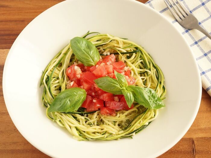 便利な野菜だし使用♪【糖質カットのズッキーニ冷製パスタ】