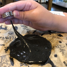 親子で興奮!簡単♪砂鉄スライム