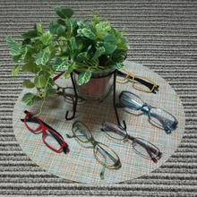 観葉植物等を入れる器ですが……メガネ収納(置き)にしています🎵