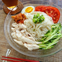 野菜もお肉もたっぷり♡韓国冷麺風そうめん