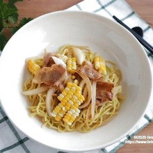 ランチにピッタリ♪【レシピ】豚バラコーンの塩焼きそば