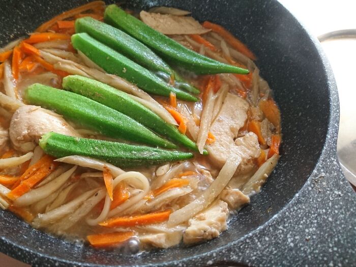 【時短料理】フライパンひとつで同時に2つの料理が完成!