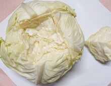 捨てないで!キャベツの芯をおいしく食べる方法とは?節約にも♪