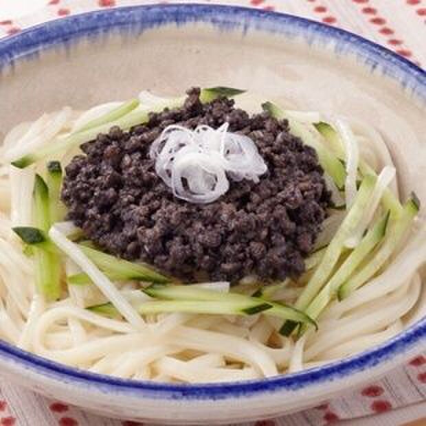 暑さを乗り切る!スタミナうどん「じゃじゃ麺風うどん」