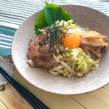 【塩だれは混ぜるだけ!】娘イチオシ♡豚とネギ塩だれの混ぜうどん☆ 免疫力アップ&体力増強に!