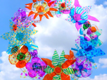 ペットボトルの底でお花のリースを作ろう♪