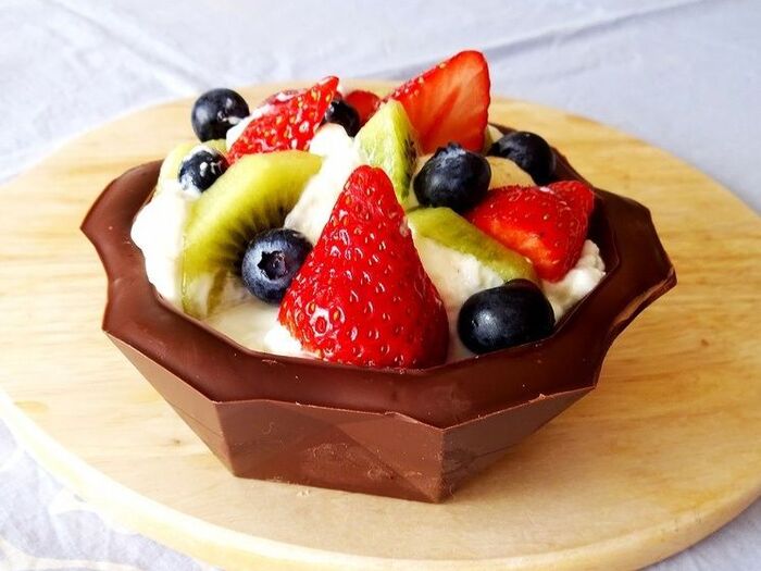 チョコが器になっちゃった! プチプライスなお料理グッズで豪華スイーツを作ろう♪
