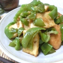 めんつゆでさっぱり美味しい♪ ピーマンと厚揚げの生姜焼き