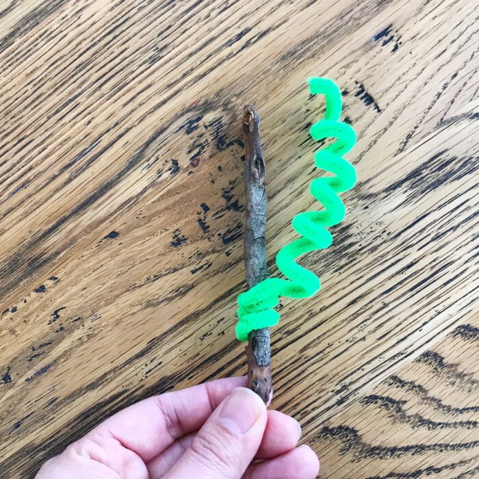 ① ヘタの部分を作る