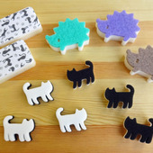 ネコやハリネズミのキッチンスポンジ♪ 可愛いだけじゃない、スッキリ洗えて機能的!