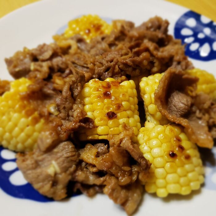トウモロコシと牛肉の炒め物♪茹でトウモロコシが余った時に♪
