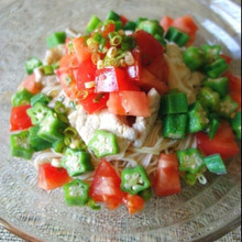 疲労回復!ピリ辛トマトの冷しゃぶそうめん