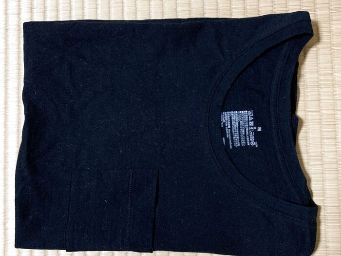 Tシャツをたった5秒でたためる裏ワザ