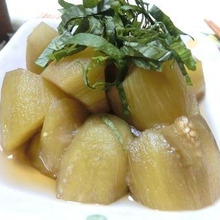 全部入れて煮るだけ☆ 冷やして食べたい♪ なすのめんつゆ煮びたし