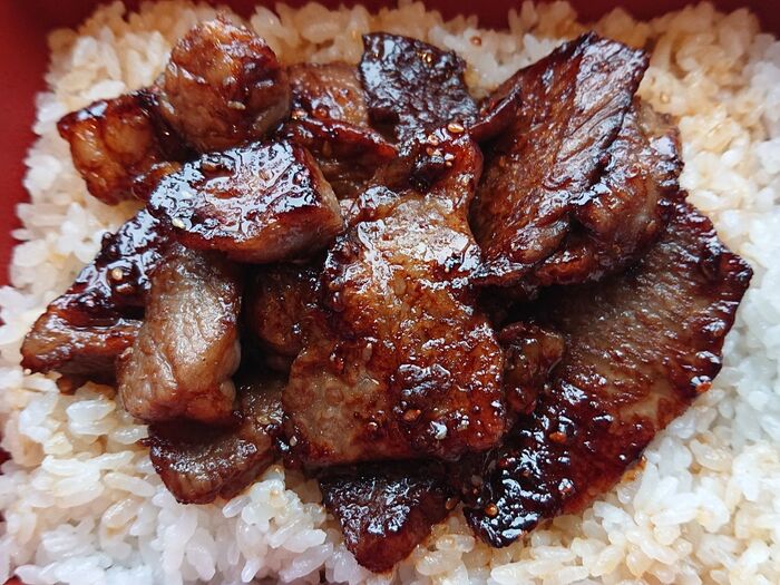 焼肉重をオーダーしました。