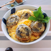 冷凍食品アレンジで満足ランチ!「しいたけの肉詰め天丼」