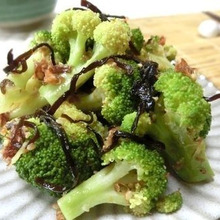 味見で完食しかけました♪ ブロッコリーのおかか塩昆布和え