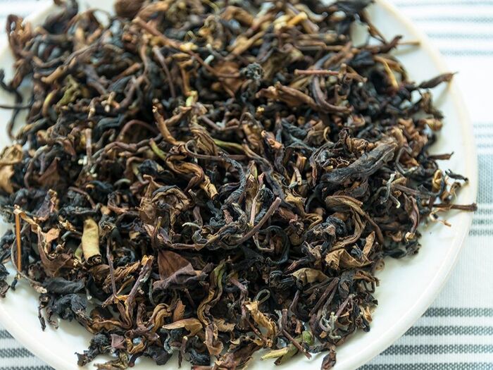自家製烏龍茶の作り方★葉っぱを乾燥させながらモミモミするだけ!