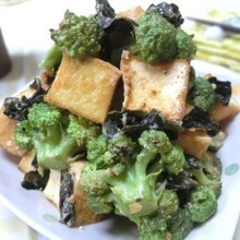 簡単うま♪ ブロッコリーと厚揚げの海苔味噌マヨ炒め