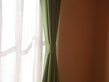 カーテンタッセルのフックを付けたくない!それ、わかるわぁ~