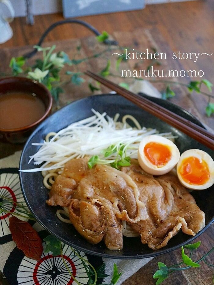 レンジで2分♪やわらか~焼かない焼き豚が便利!つけ麺&チャーシュー丼