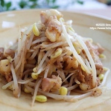 おうち居酒屋★包丁要らず!ナンコツと豆もやしの塩炒め