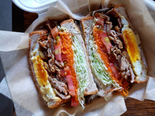 パンにも合う!生姜焼きを使ったサンドイッチ。