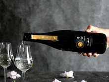 販売開始わずか5分で完売!ラグジュアリーで新しいこらからの日本酒