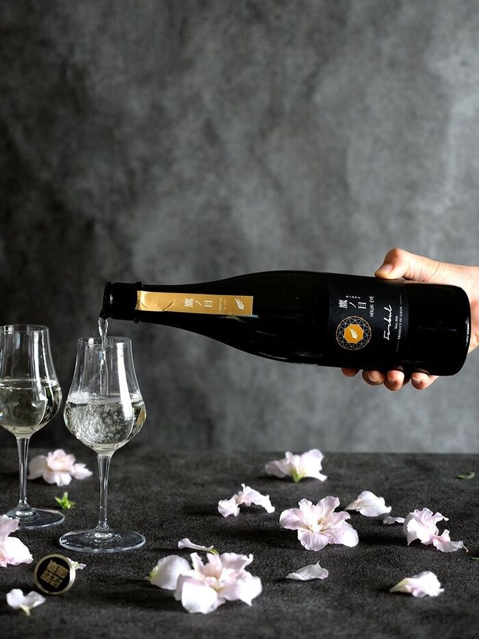 販売開始わずか5分で完売!ラグジュアリーで新しいこらからの日本酒