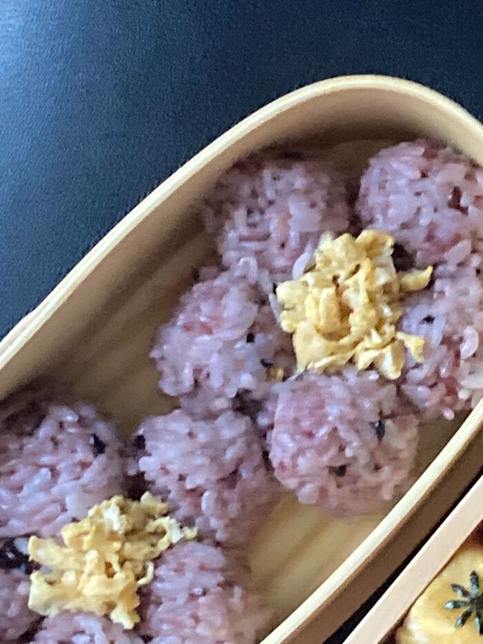 中央には・・・