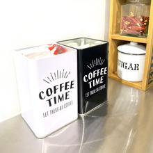 レジ袋は4回折って、サイズ別に収納が使うときも便利♪