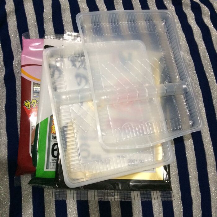 味付け海苔を支えている(?)容器