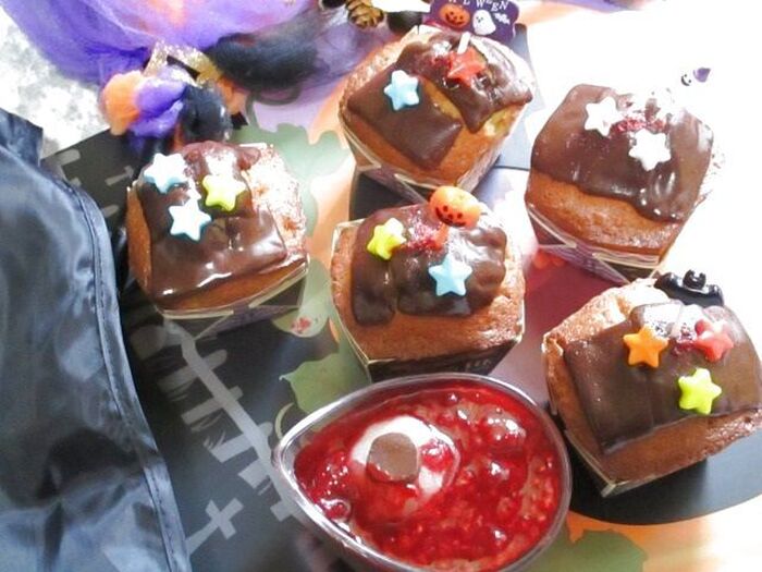 セリア材料で！気楽に作って楽しもう♡ハロウィンカップケーキ